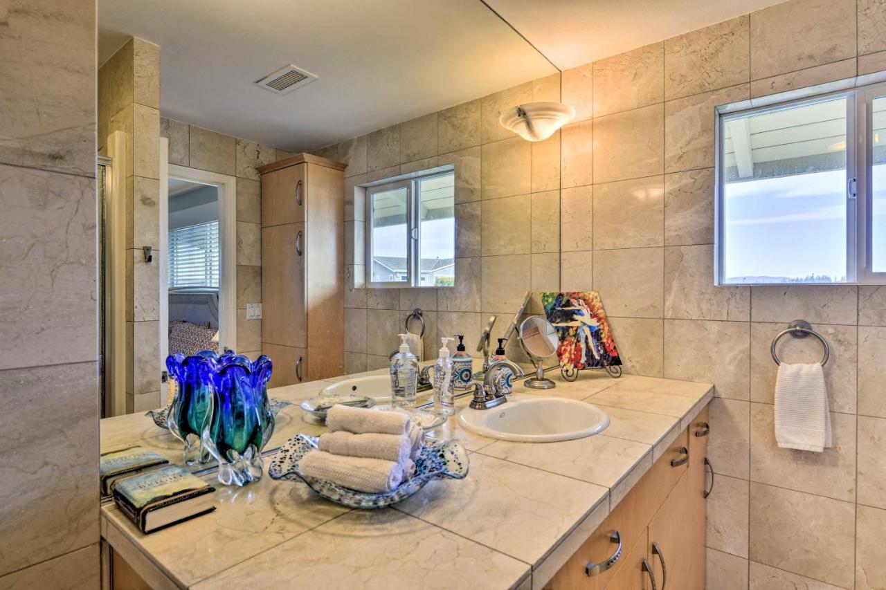 Anacortes Paradise Vacation Rental With Water Views! Екстер'єр фото